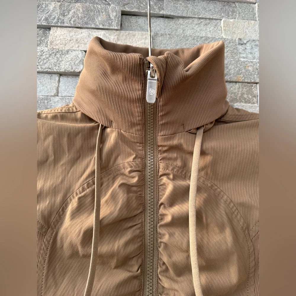 LuLulemon Beyond the Studio Beige Tan Brown Safari Hoodie Jacket 6 - Picture 6 of 16